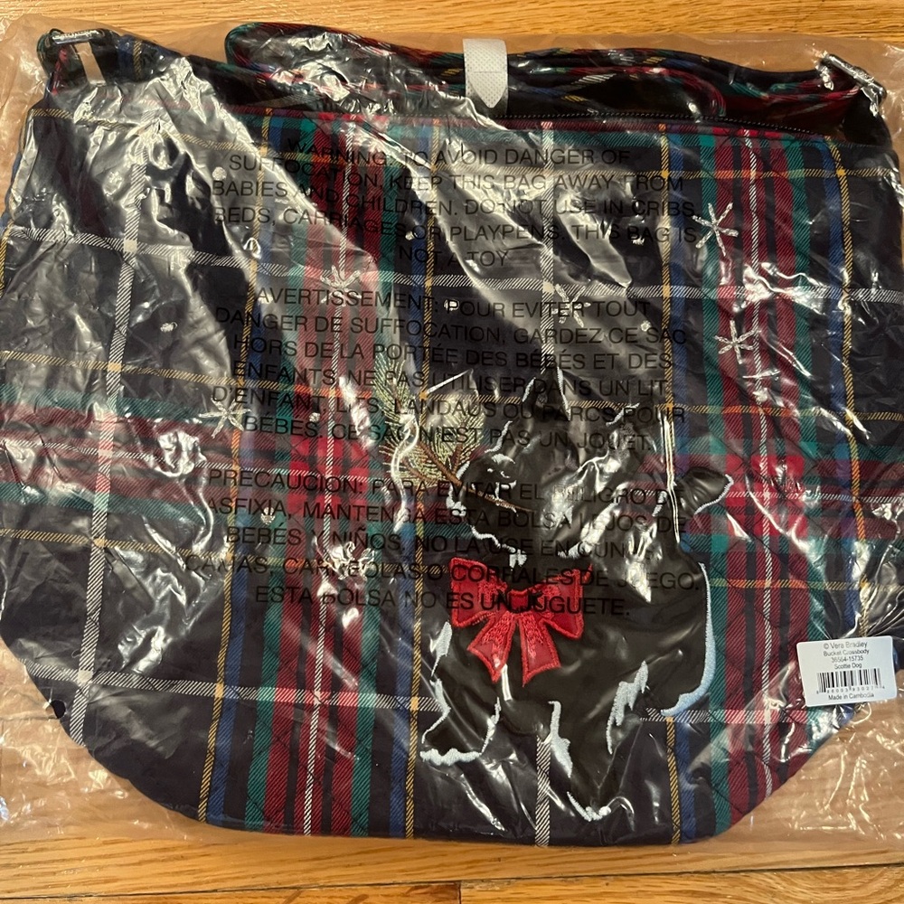 VERA BRADLEY PURSE BUCKET CROSSBODY SCOTTY DOG CHRISTMAS PLAID SNOWFLAKES NEW